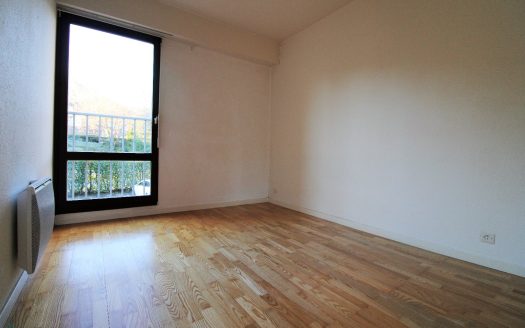 DIVONNE-LES-BAINS- Appartement type 2 proche centre-ville 275.000 €