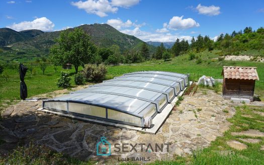 Saint-Lions: 180sqm house with swimming pool, 4 bedrooms, on 1.9 hectares of land surrounded by nature