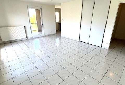Ferney-Voltaire- Studio T1 – Idéal investisseur ou premier achat – 225.000 €