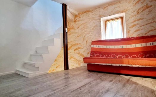 IDEAL INVESTORS OR FIRST-TIME BUYERS MIREFLEURS