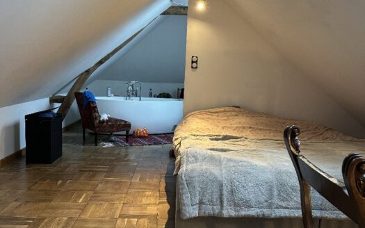 Very beautiful old house completely renovated