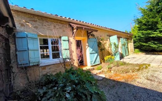 3 HECTARES PROPERTY WITH 2 GITES