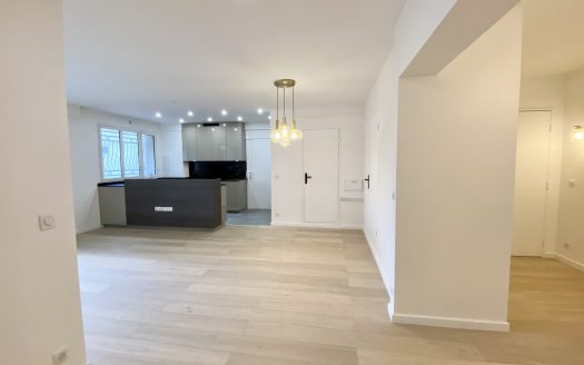 96 sqm, 2 bedroom apartment, 1 cellar, 1 parking box (in option)