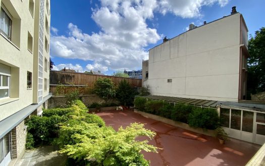 96 sqm, 2 bedroom apartment, 1 cellar, 1 parking box (in option)