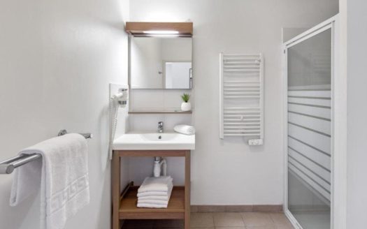 RENTAL INVESTMENT – NIORT – Residence Appart&apos;City Confort Niort Centre*** – 5.93% profitability.