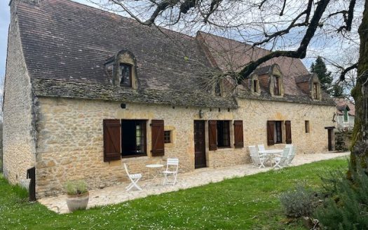 Autentic Périgord-style stone house