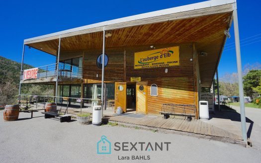 Between Senez and Castellane – Tourist complex with hotel, campsite, restaurant and swimming pool in the Gorges du Verdon