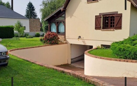 Charming country house – Sought-after area, near Bourg-Achard