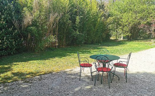 Property with 2 houses and outbuildings – Amboise town center