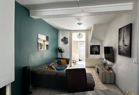 Very beautiful terraced town house