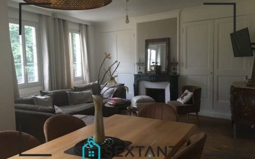 Apartment building or family home- Saint Gervais district , city center