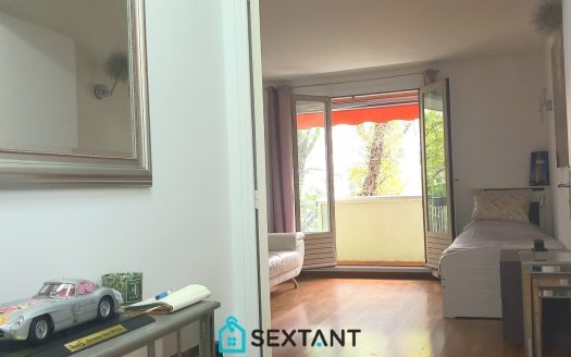 52,53sqm one bed with terrace in the 12th arrondisement of Paris, close to the Metro, all aménities and the Bois de Vincennes