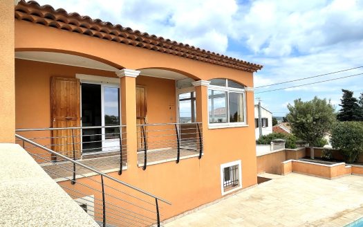 VERDURON HAUT (MARSEILLE 15e) – CONTEMPORARY VILLA WITH SEA VIEW, ELEVATOR & POOL