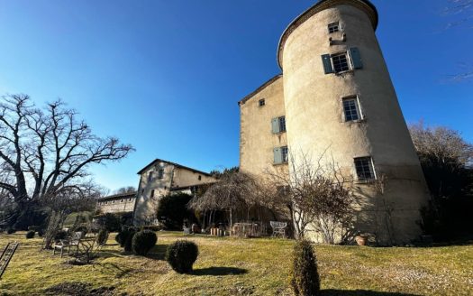 CHATEAU DU LAC, A JEWEL OF FRENCH HERITAGE, LISTED AS A LISTED MUSEUM