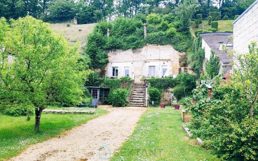 Troglodyte dwelling Faverolles-Sur-Cher 41400 €129,500