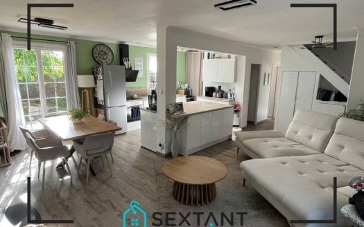 Beautiful house tastefully renovated – Pacy-sur-Eure, heart of the village.