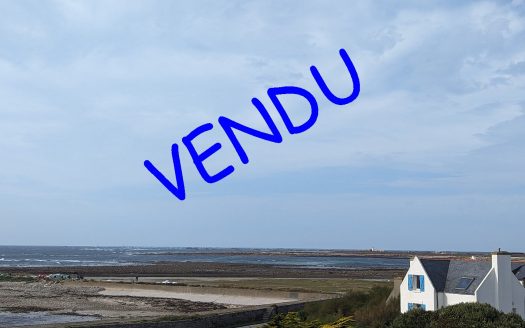 Au bout du monde… l&apos;île de Sein… une maison typique vue mer avec un jardin