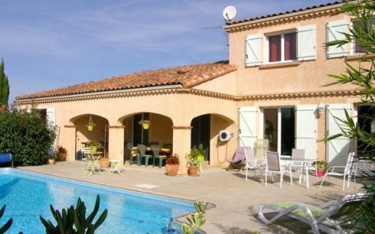 HOUSE IN THE COUNTRYSIDE WITH BEAUTIFUL VIEW, SWIMMING POOL AND QUIET, IN THE FULL NATURE
