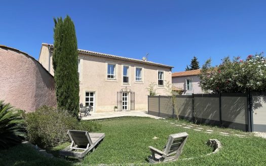 ISTRES – Magnificent VILLA T6 – 200sqm – with Swimming Pool and High-end Services