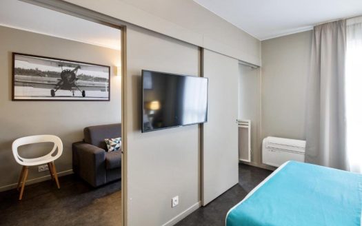 RENTAL INVESTMENT – LE BLANC-MESNIL – Residence Appart&apos;City Confort Le Bourget Aeroport*** – 7.57% profitability
