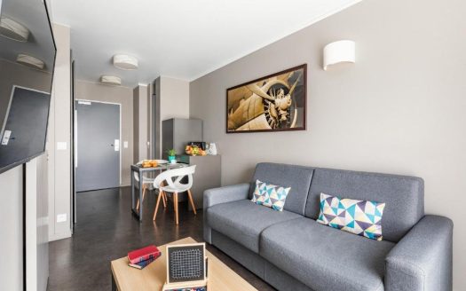 RENTAL INVESTMENT – LE BLANC-MESNIL – Residence Appart&apos;City Confort Le Bourget Aeroport*** – 7.57% profitability