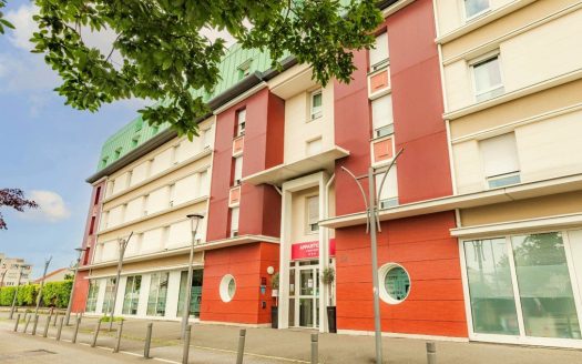 RENTAL INVESTMENT – LE BLANC-MESNIL – Residence Appart&apos;City Confort Le Bourget Aeroport*** – 7.57% profitability