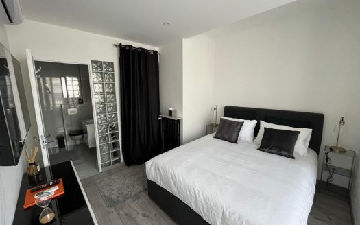 Cannes:1BR apartment, 40sqm, ideally located near the beaches on Bd de la Croisette