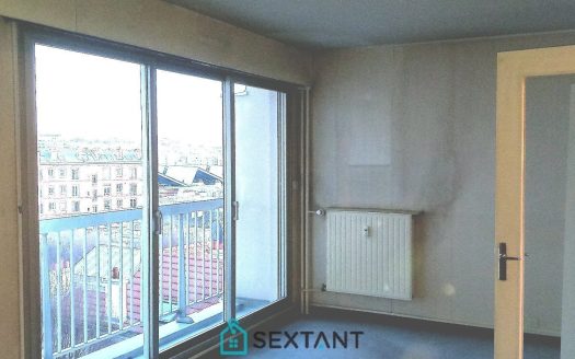 Beautiful Studio Paris 18th of 27.48 M2 carrez in beautiful luxury building near Metro and Marche l&apos;Olive + cellar + boxable parking