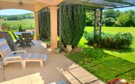 GROUND FLOOR HOUSE CLASSIFIED A,  ALONG DORDOGNE VALLEY