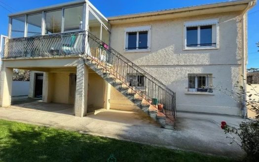 French Provence –  ISTRES: Individual house T5 – 135sqm/538sqm – completely renovated