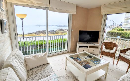3 bedroom seafront appartment in Quiberon