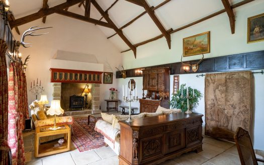 Brittany lifestyle property with large gîte, pool and 1.6 hectares – home and income near Pontivy