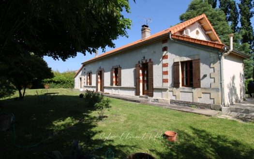 OLD PRESBYTERY – OPEN VIEW OF THE SURROUNDING COUNTRYSIDE – SWIMMING POOL