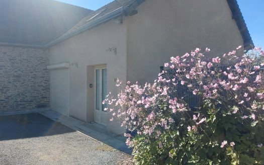 Magnifique longère + gites en Dordogne –  Perigord Vert –