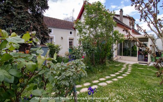 Spacious and bright character house