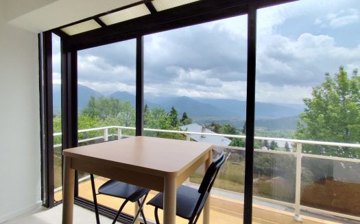 House 8 rooms (2 units) with garden, car park