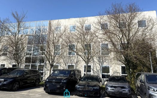FERNEY-VOLTAIRE – Local d&apos;activités 845 sqm – 4 200 000 €