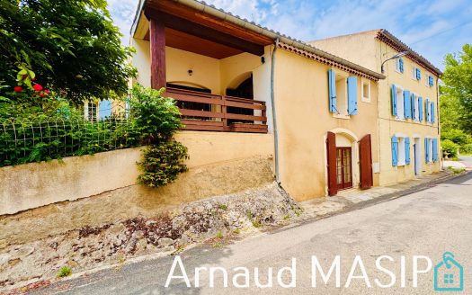 SUPERB 8-BEDROOM PROPERTY COMPRISING TWO ADJOINING DEWELLINGS, LARGE GARDEN, ON-GROUND POOL, COUNTRY LOCATION