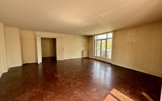 For sale – Beauvais city center: Spacious 4-room apartment