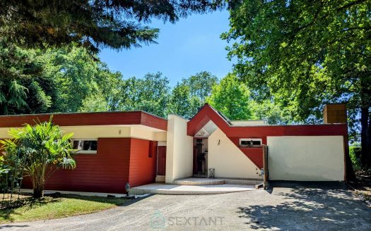Stunning contemporary villa on over 2 hectares of wooded land – Camors (56), Brittany