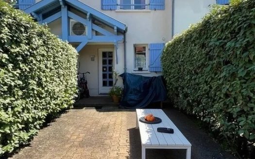 ARCACHON 3 BEDROOM SEASIDE HOUSE