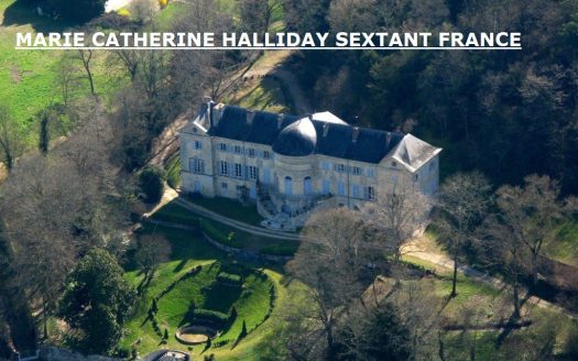 RARE CASTLE NEAR PERIGUEUX