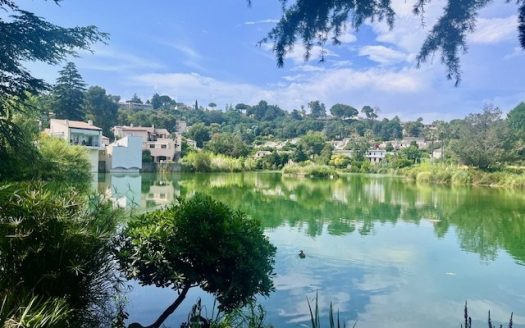 117sqm apartment located in the prestigious Hauts de Vaugrenier