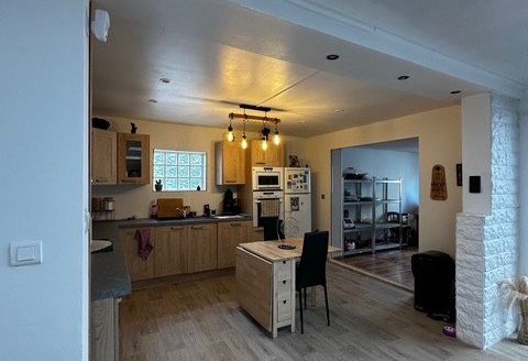 Characterful family home in flint, sought-after area of Sotteville lès Rouen