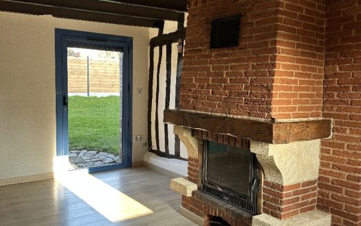 Beautiful Norman house in a quiet area