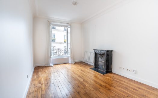 Capital charm one bedroom at Montmarte s village