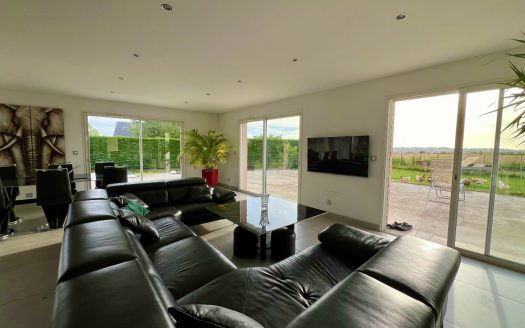 Single-storey house with breathtaking views of Dieppe – 168sqm in Martin-l&apos;Eglise