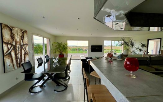Single-storey house with breathtaking views of Dieppe – 168sqm in Martin-l&apos;Eglise