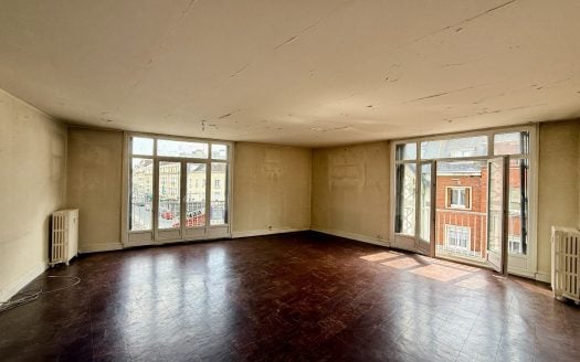 For sale – Beauvais city center: Spacious 4-room apartment
