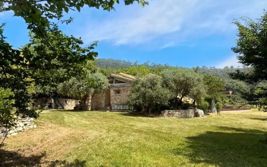 Charming house on a plot of over 8200sqm